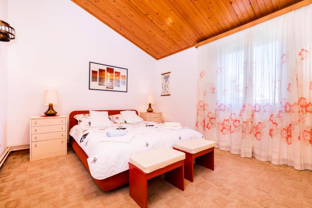 Holiday Home Villa Esperanca Veli Lošinj Dış mekan fotoğraf