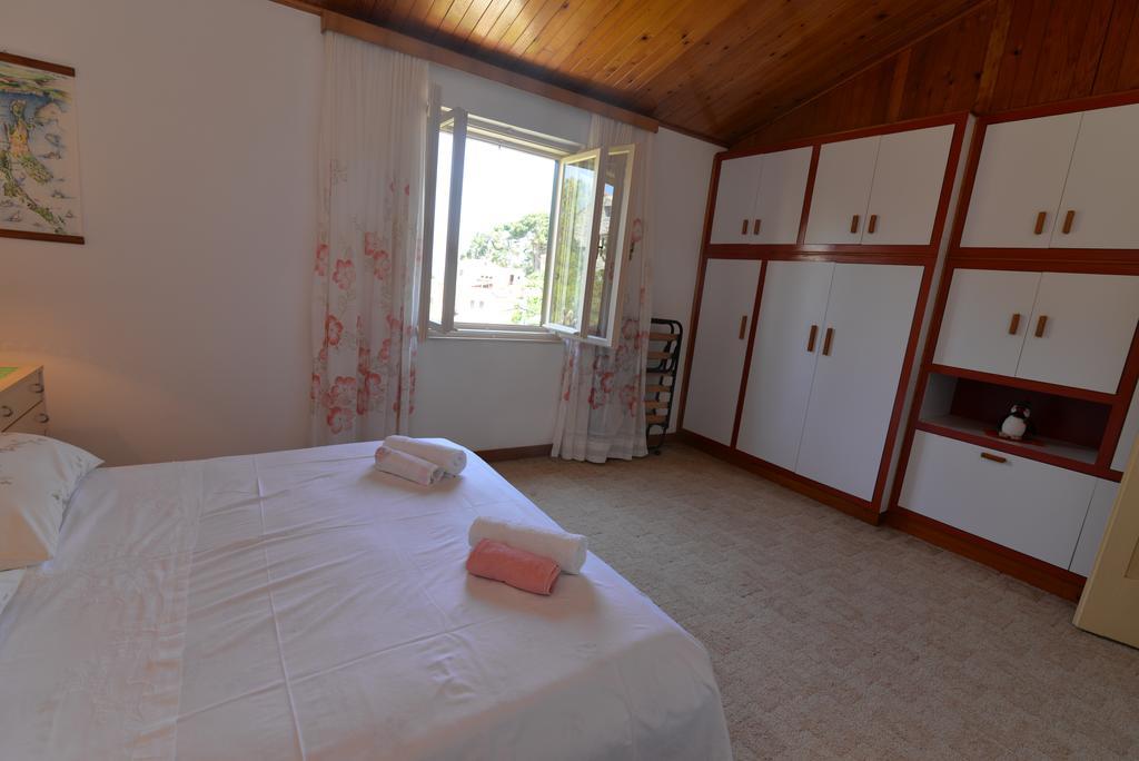 Holiday Home Villa Esperanca Veli Lošinj Dış mekan fotoğraf